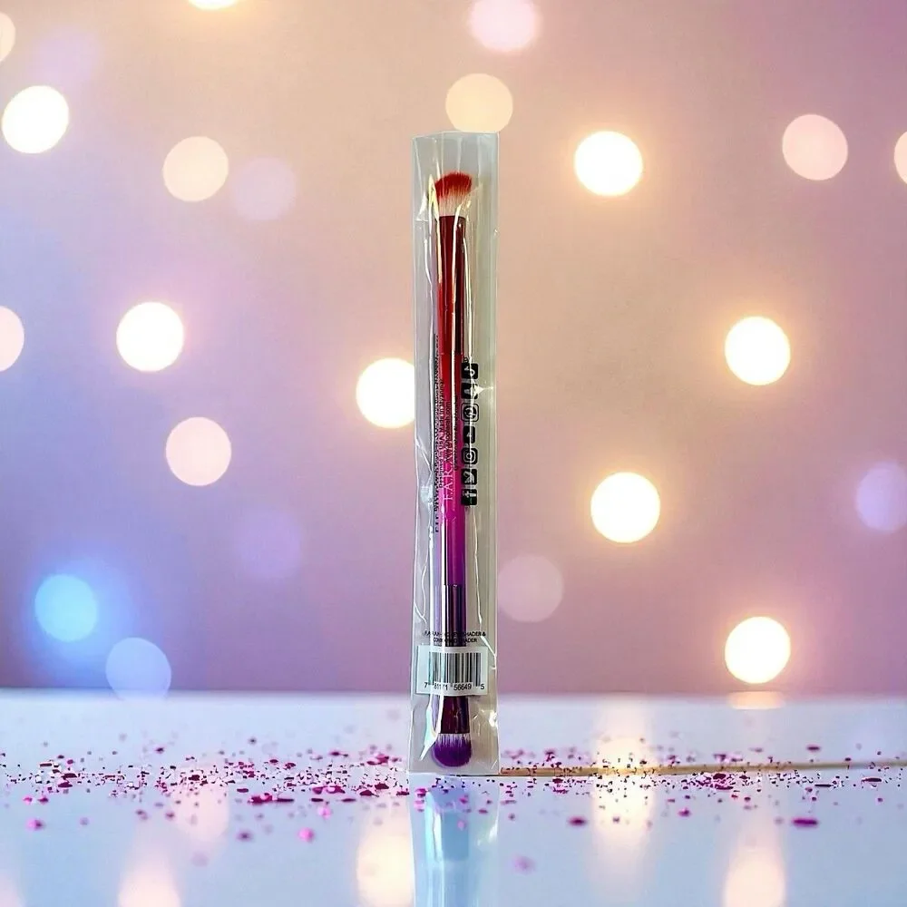 F.A.R.A.H – Eye Shader & Contour Shader Brush NEW WITHOUT BOX